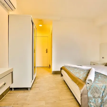 Hostel Orya Butik *