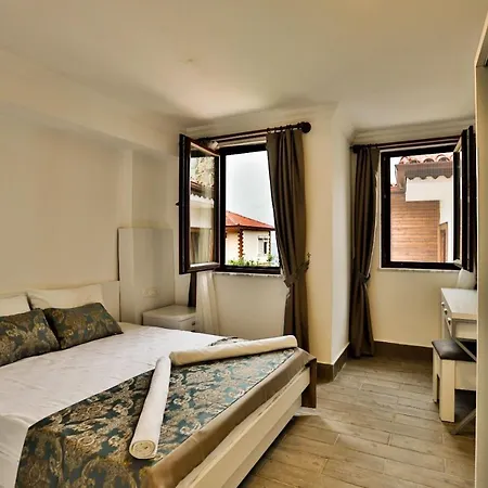 Orya Butik Hostel Side
